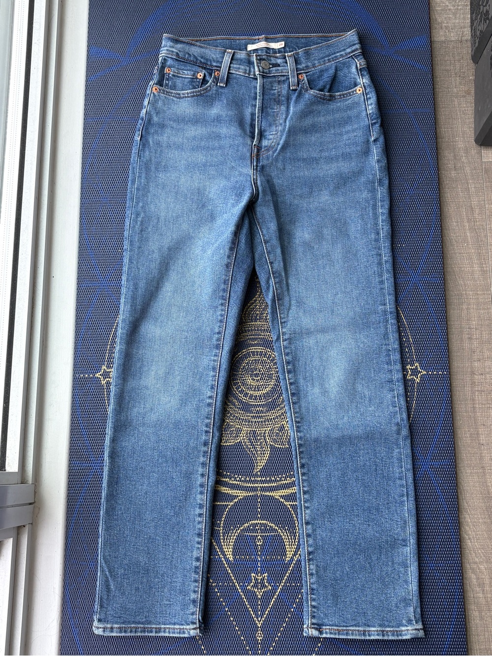 28x28 Blue Levi Wedgie Straight Ankle Jeans